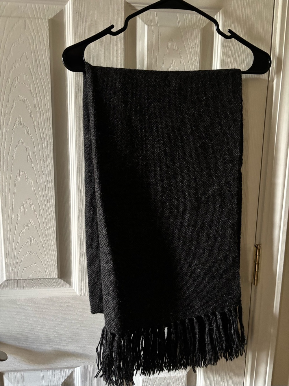 Women’s dark grey large wool& cashmere hand woven scarf/wrap 84 x 46